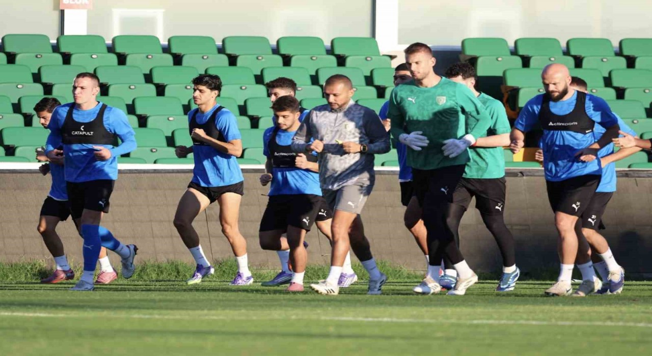 Burhan Eşer: Stadı doldurmamız gerekiyor