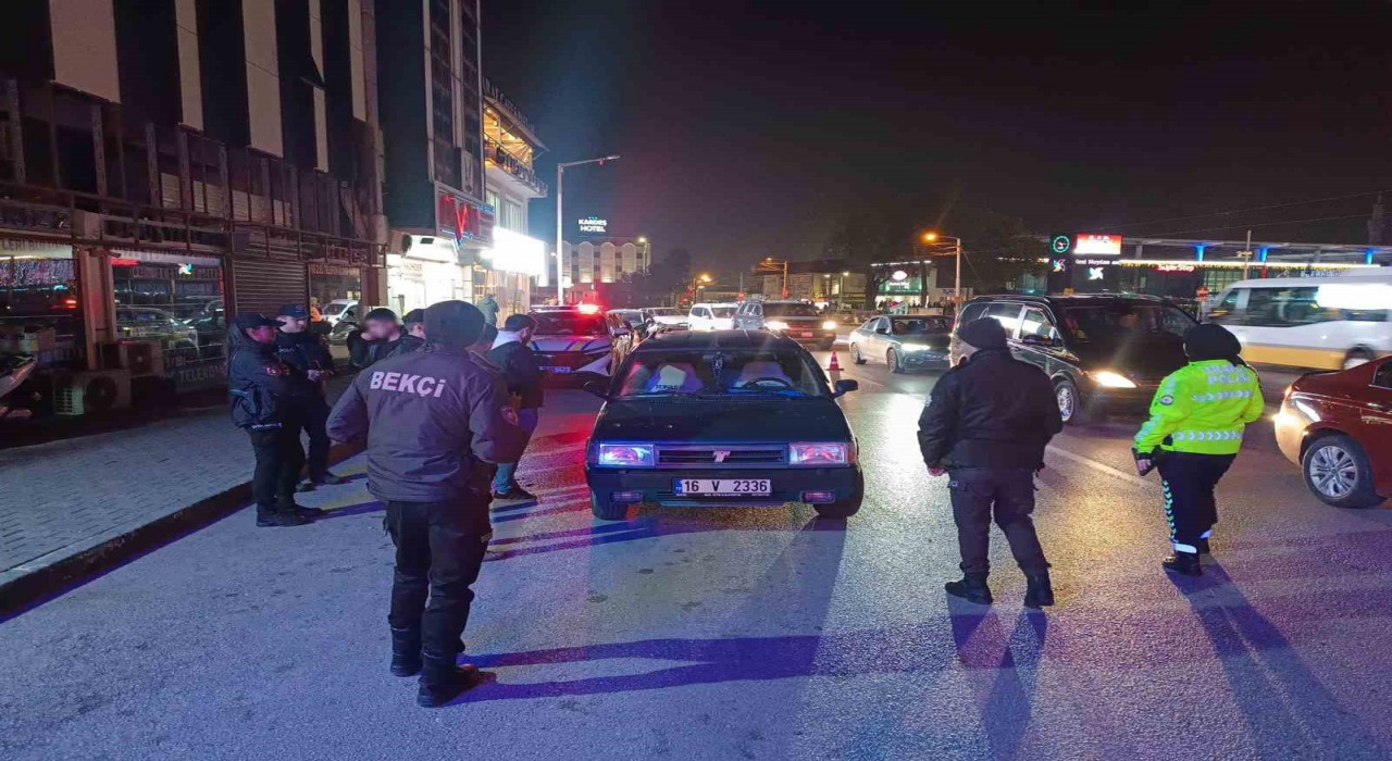 Bursada huzur ve güven uygulaması: Çok sayıda araca ve sürücüye ceza kesildi