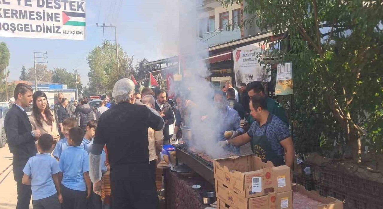Bursanın Çeltik Mahallesinden Gazzeye destek