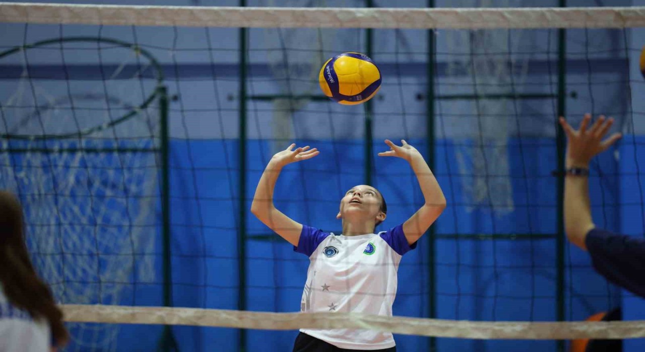 Büyükşehir kış spor okulları başladı