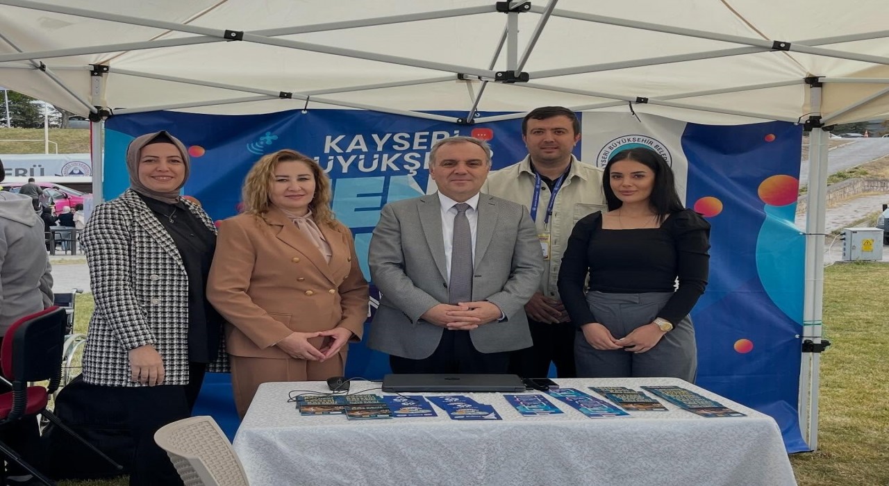 Büyükşehirden Spor Dostu Evim Kampüs Festivalinde iletişim köprüsü