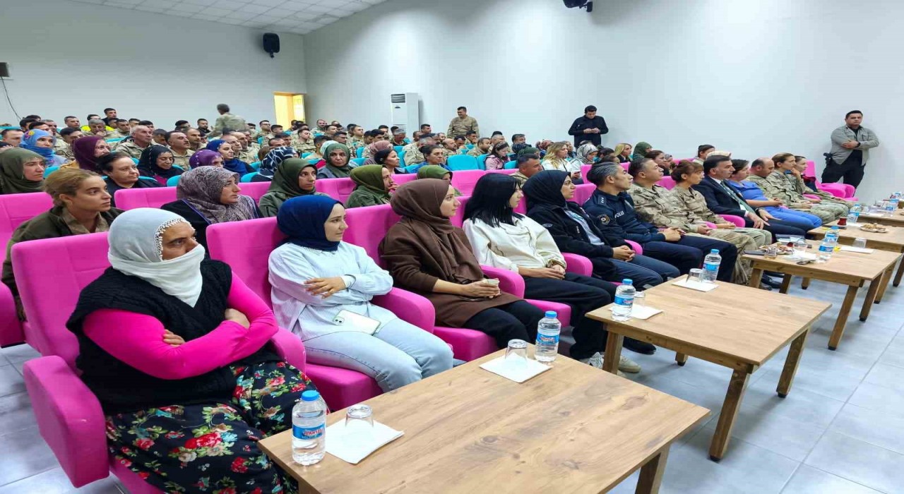 Çemişgezekte  ‘Kadına Yönelik Şiddetle Mücadelede programı