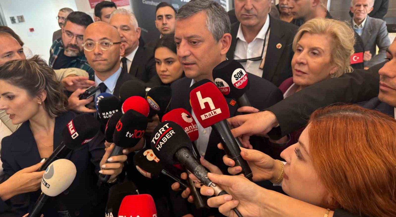 CHP Genel Başkanı Özel: CHP birlik ve beraberlik içinde ne hastalandı, ne güç kaybetti