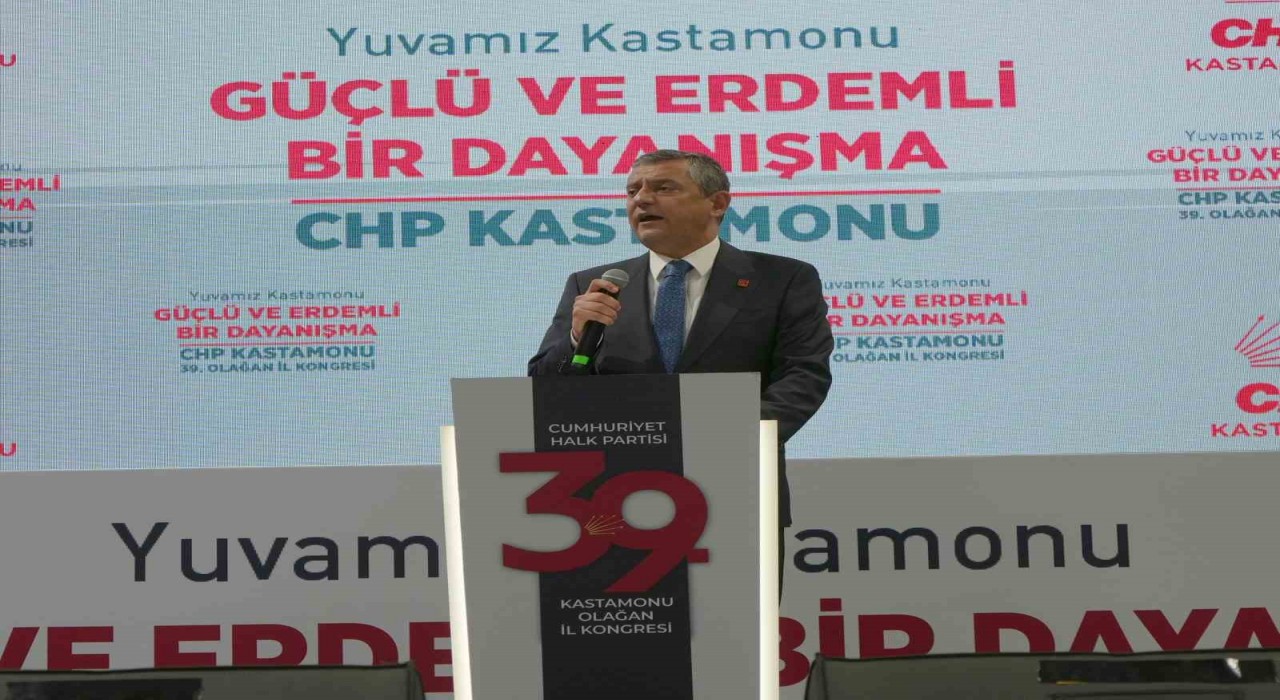 CHP Genel Başkanı Özel, CHP Kastamonu İl Başkanlığı 39. İl Kongresine katıldı