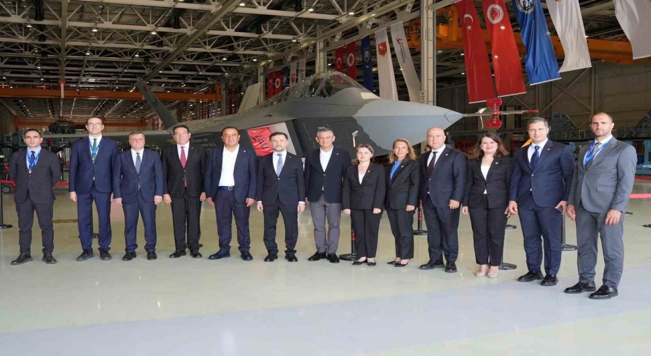 CHP lideri Özelden KAAN paylaşımı: KAANımız gücünü dışarıdan değil, milletimizden almaktadır