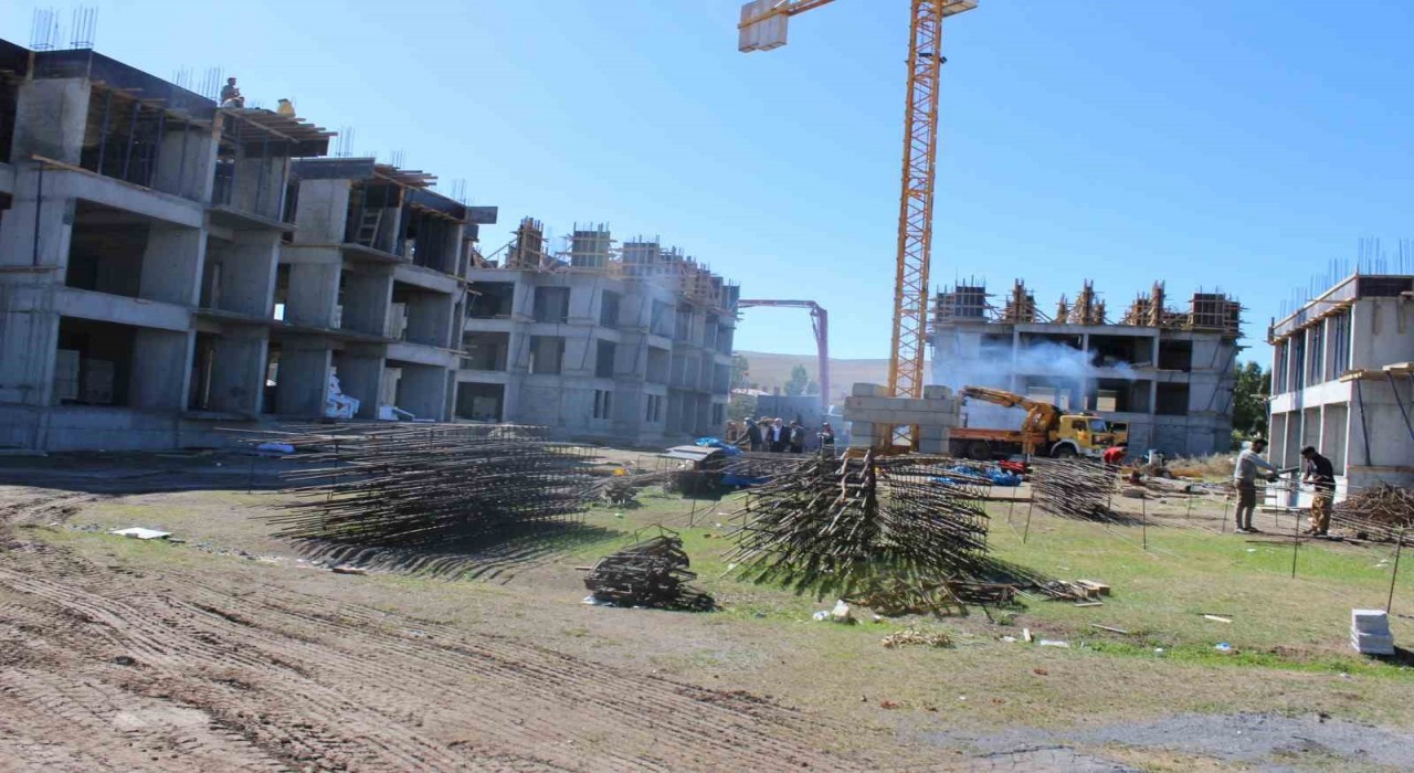 Çıldır da 2. etap TOKİ hızla yükseliyor