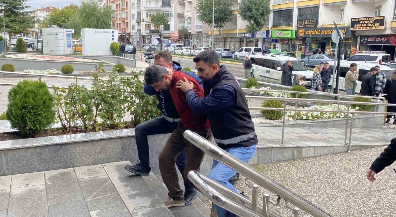 Çorumda babasını öldüren şahıs tutuklandı