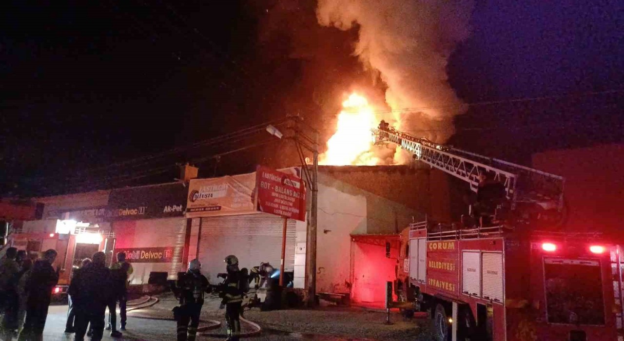 Çorumda lastik tamirhanesinde yangın