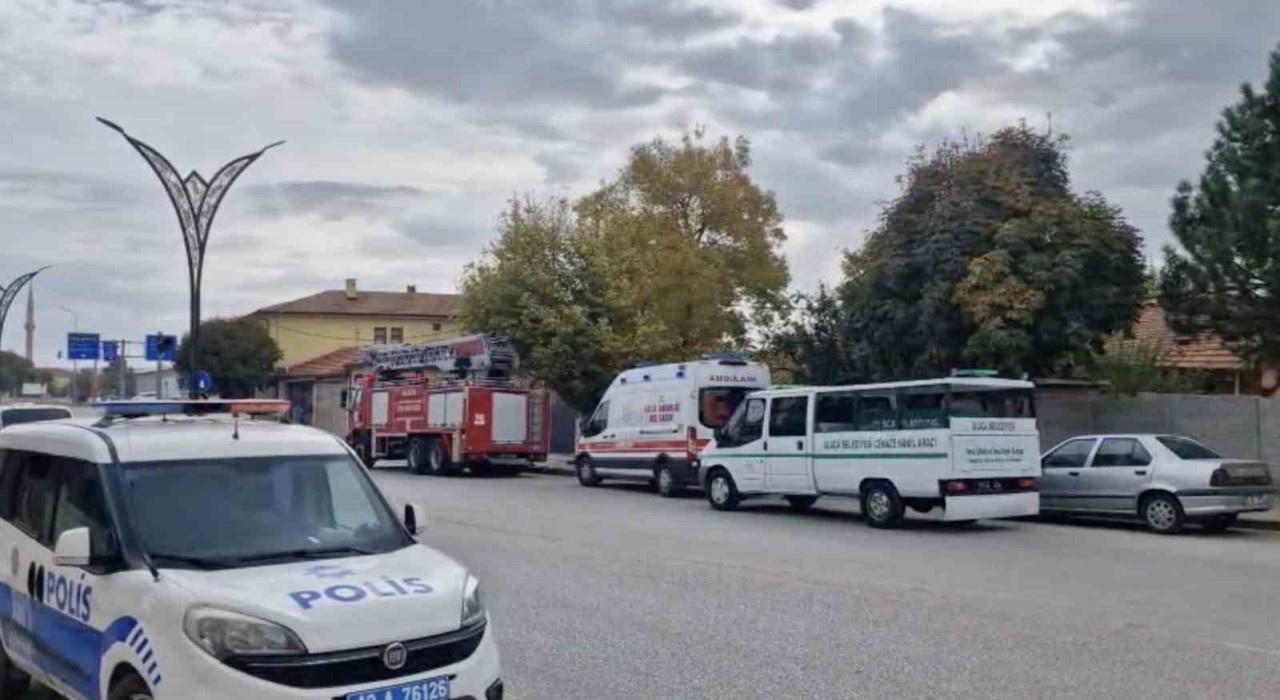 Çorumda yaşlı adam evinde ölü bulundu