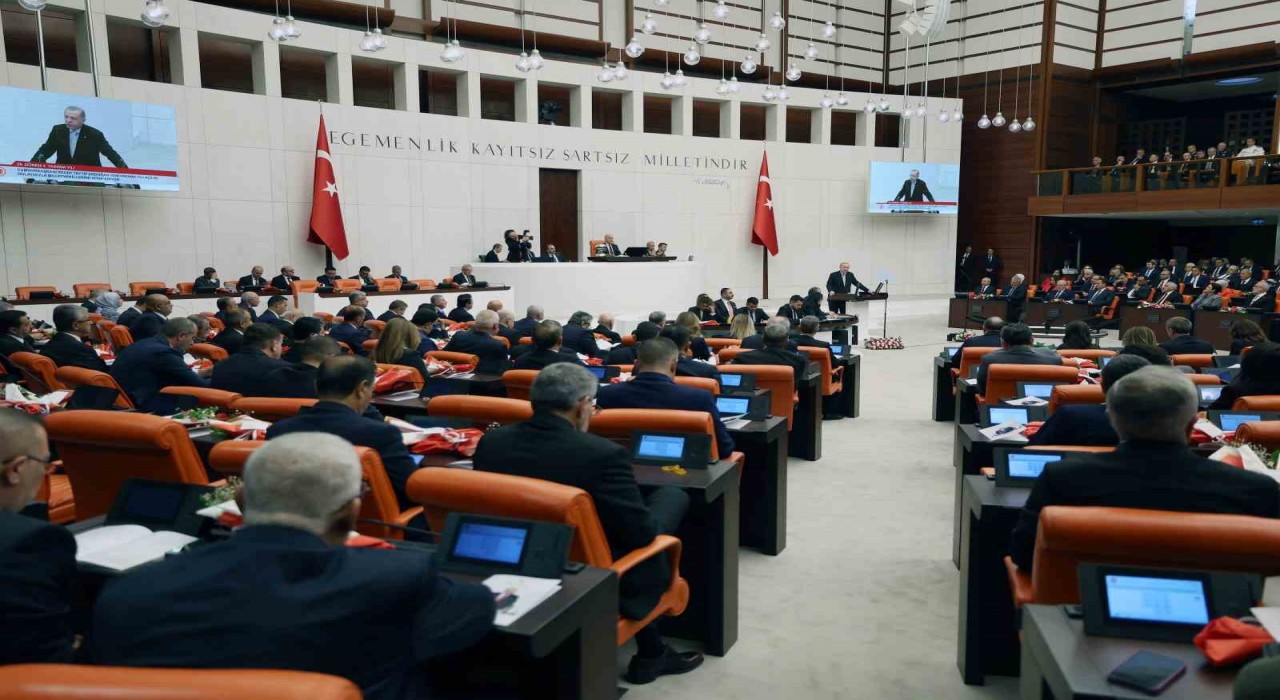 Cumhurbaşkanı Erdoğan: Diplomatik girişimler cevapsız kalırsa Türkiyenin pozisyonu da, politikası da bellidir. Türkiye, Suriyede bir dejavu yaşanmasına izin vermeyecektir.