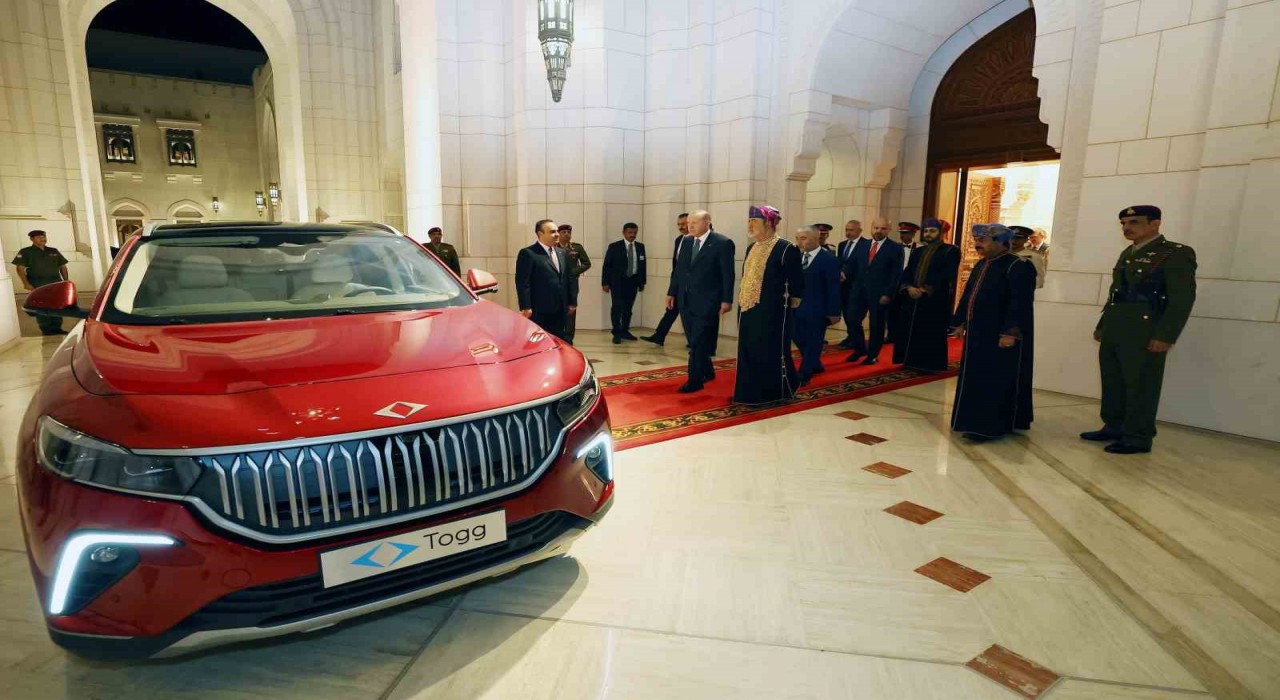 Cumhurbaşkanı Erdoğandan Umman Sultanı El Saide Togg hediyesi