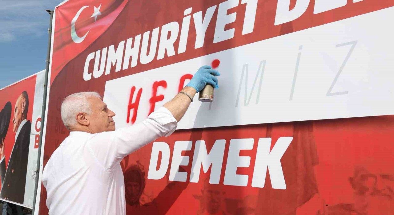 Cumhuriyet demek kampanyası büyük ilgi gördü