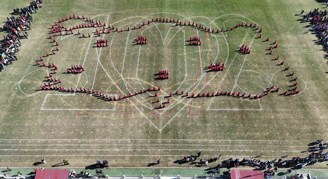 Cumhuriyetin 102. yılı, Nazillide düzenlenen törenlerle coşkulu bir şekilde kutlandı