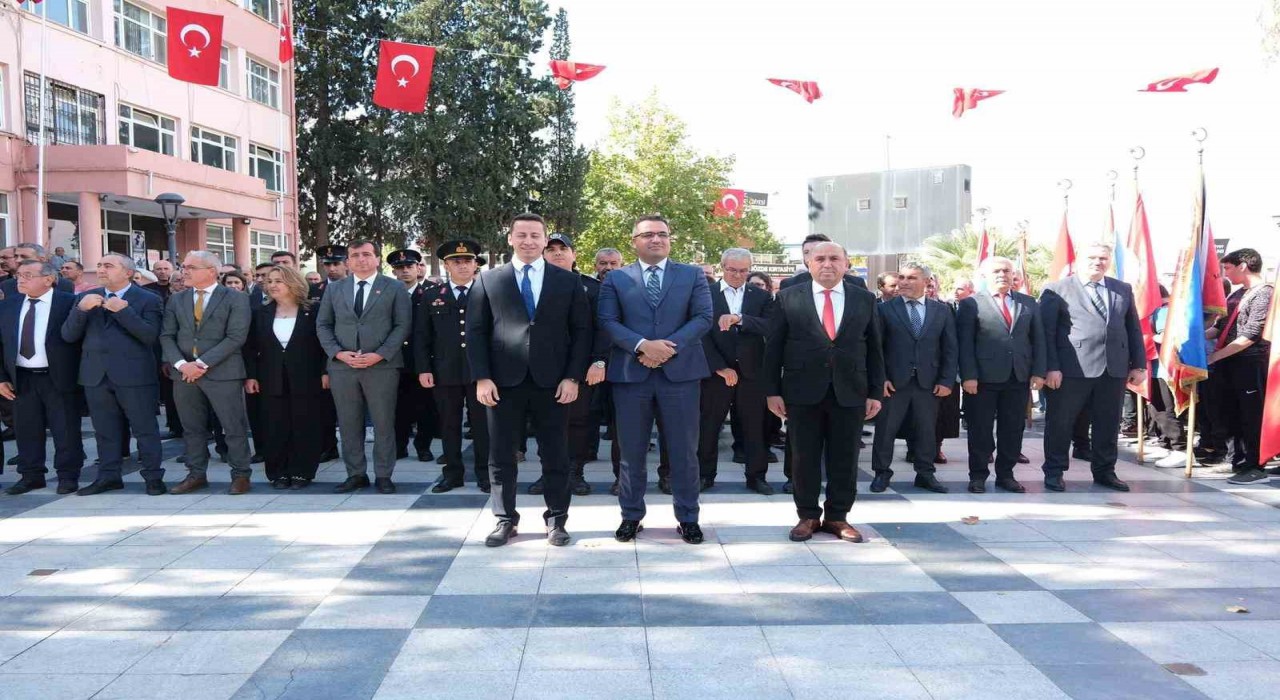 Cumhuriyetin 102. yılı Sarıgölde törenle kutlandı