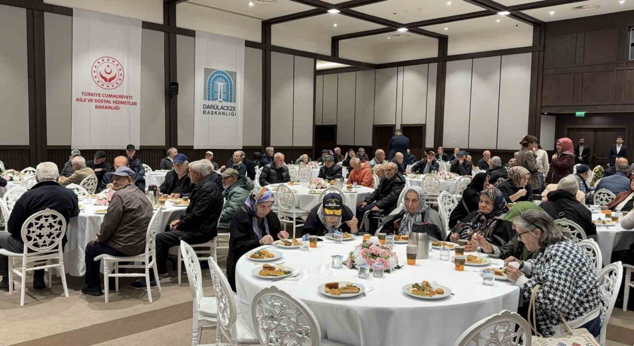 Darülaceze Sosyal Yaşam Şehrinde Dünya Yaşlılar Günü kutlandı