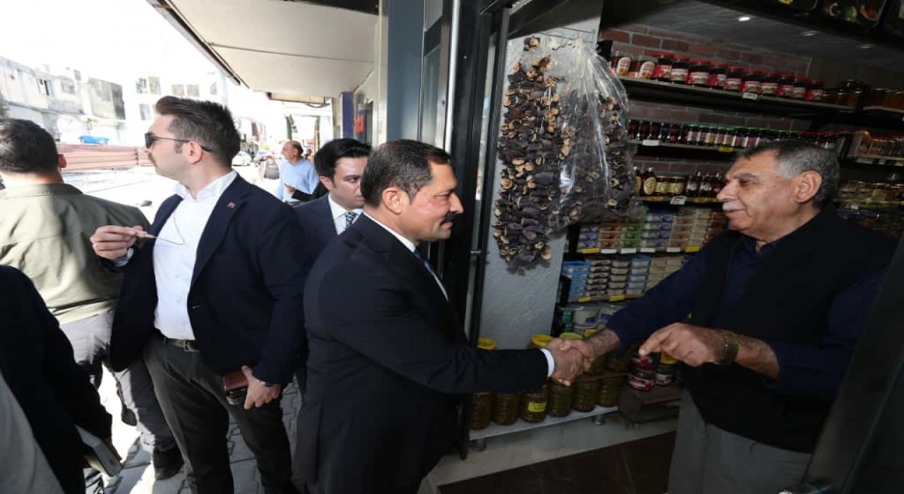 Depremzede esnaftan iş yerini üçüncü kez ziyaret eden valiye davet