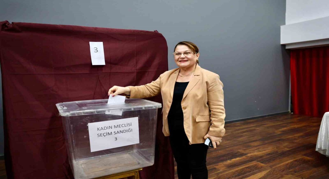 Didim Belediyesi Kadın Meclisi ilk genel kurulunu gerçekleştirdi