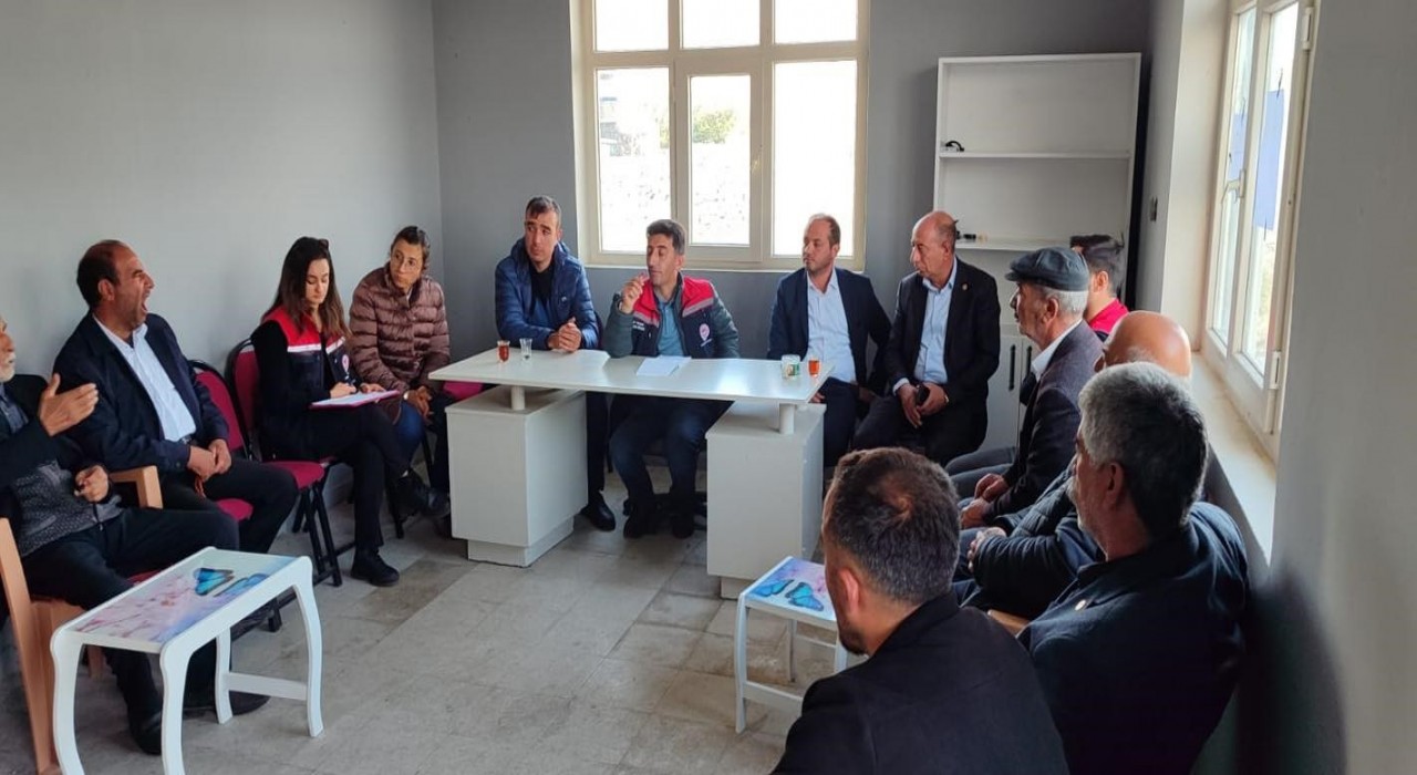 Digorda çiftçilere yönelik eğitimler sürüyor