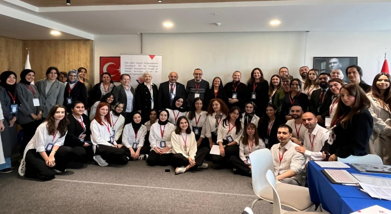 Dile Getir projesiyle bakım verenler destekleniyor, çocukların iletişim becerileri güçleniyor