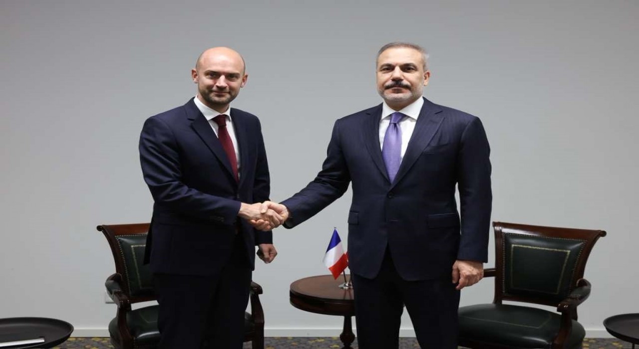 Dışişleri Bakanı Fidan, Fransa Dışişleri Bakanı Barrot ile görüştü
