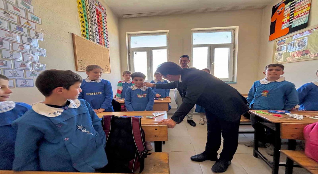 Diyadinde okul ziyaretleri sürüyor