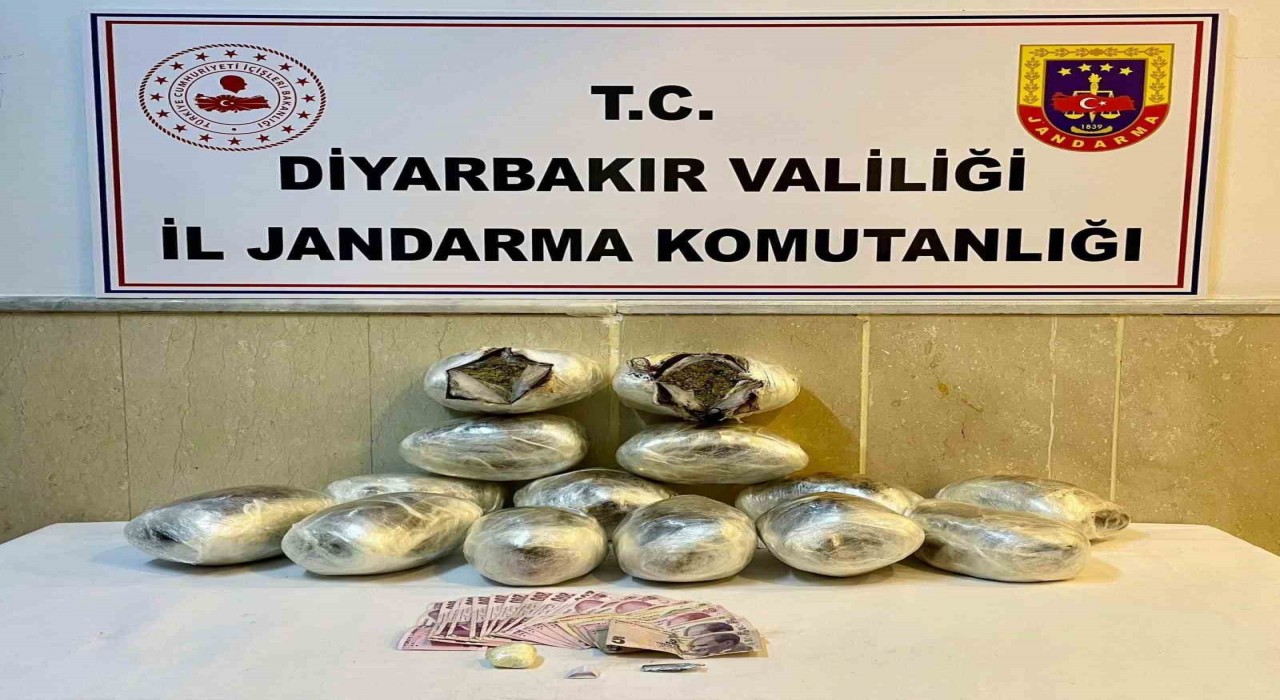 Diyarbakırda 92 kilo esrar ve 11 kilo skunk ele geçirildi