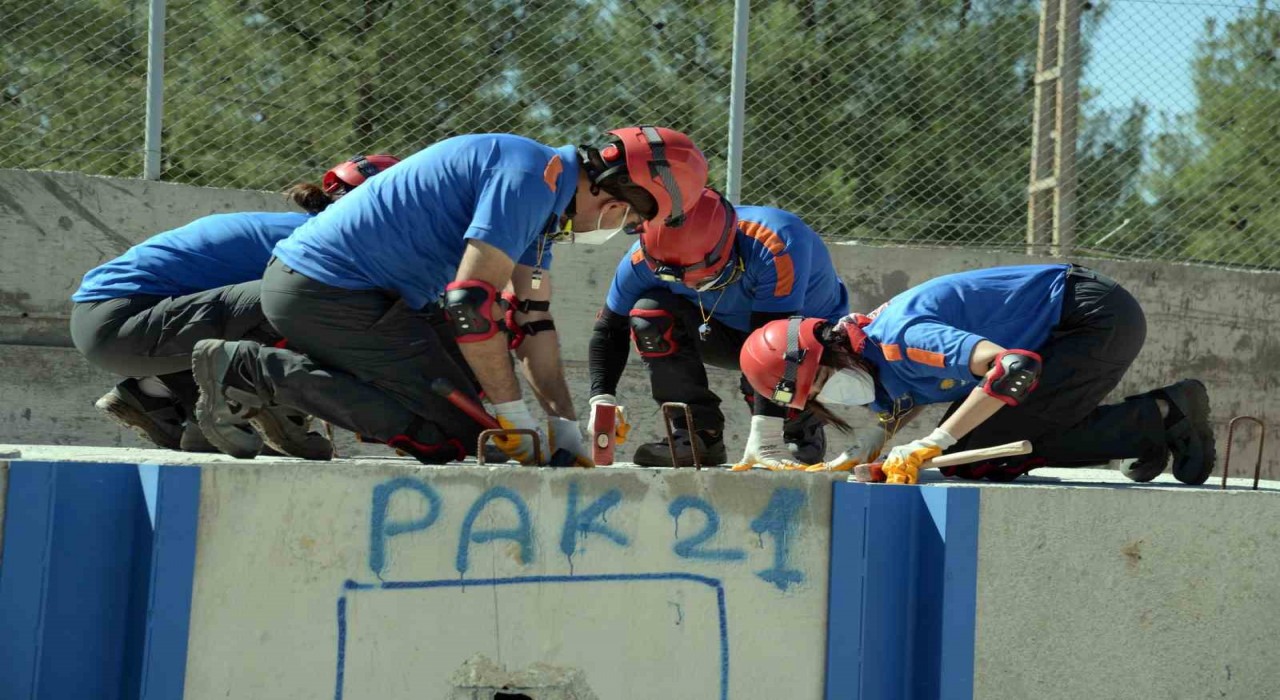 Diyarbakırda arama kurtarma akreditasyon eğitimi tamamlandı