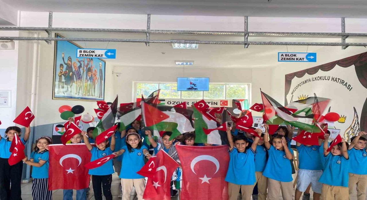 Diyarbakırda ilkokul öğrencilerinden Filistine destek
