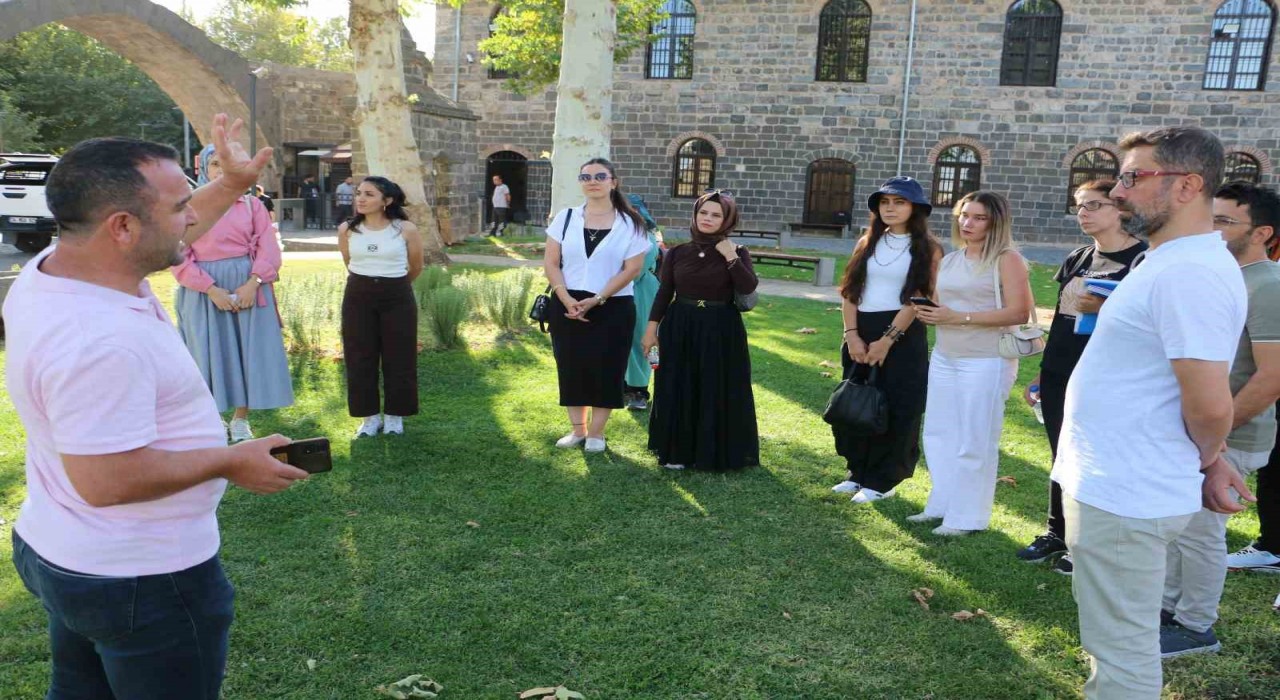 Diyarbakırda öğretmenlere Müze temelli eğitim