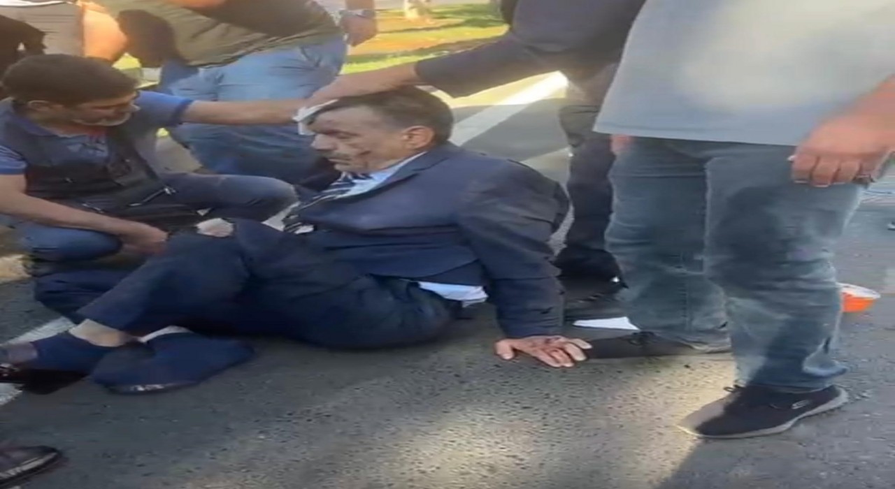 Diyarbakırda yolun karşısına geçmeye çalışan yayaya minibüs çarptı