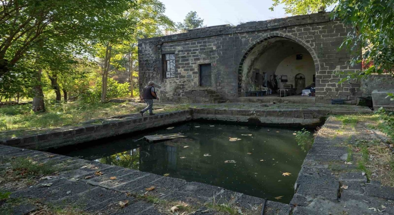 Diyarbakırın köşkleri sanatçılar tarafından fotoğraflanarak kayıt altına alındı