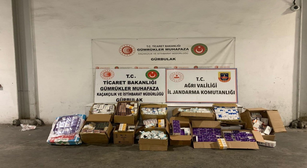 Doğubayazıtta tırın dorsesinde binlerce kutu kaçak ilaç bulundu