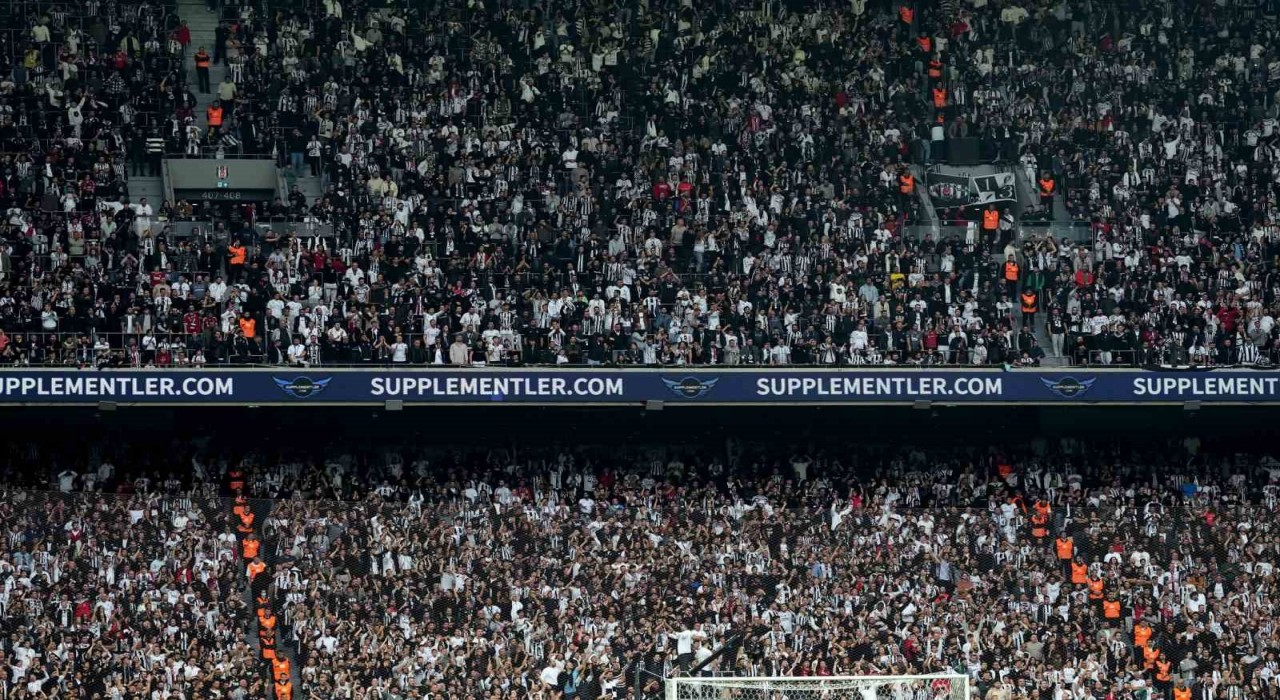 Dolmabahçede Svensson, Jurasek ve Merte tepki