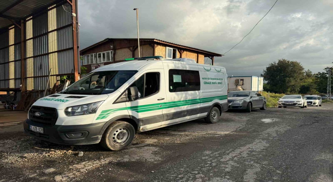 Dörtyolda depo bekçisi kalp krizi geçirerek öldü