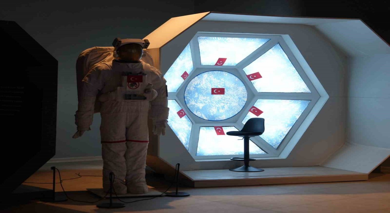Düzce Bilim Merkezinde Türkiyenin uzay yolculuğu
