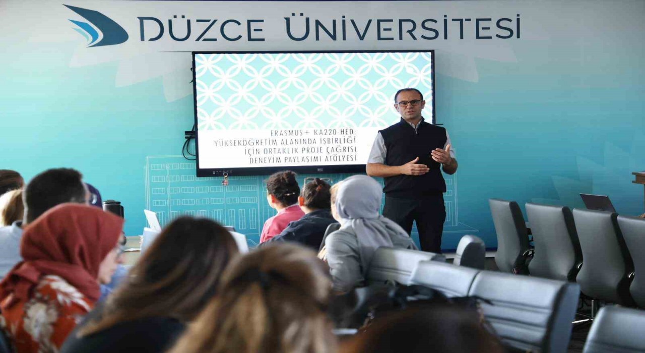 Düzce Üniversitesinde Erasmus+ KA220 projeleri atölyesi düzenlendi