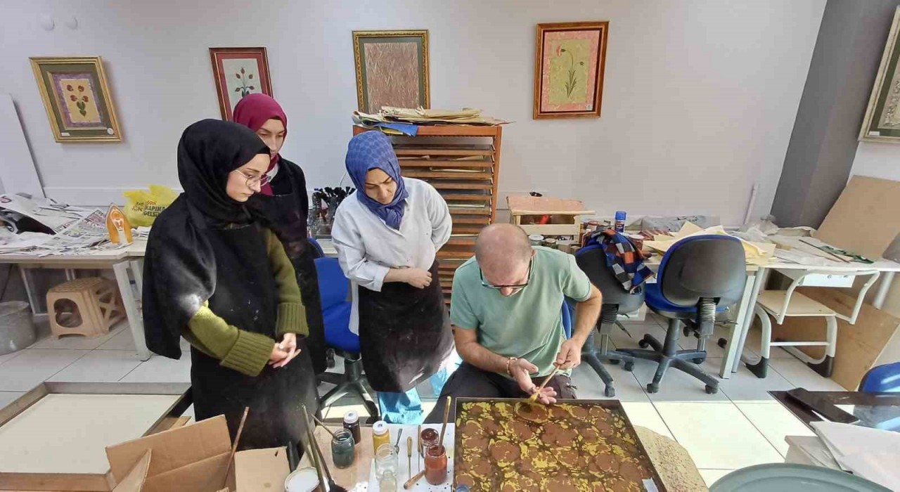 Düzcede gençlik merkezilerinde eğitimler devam ediyor