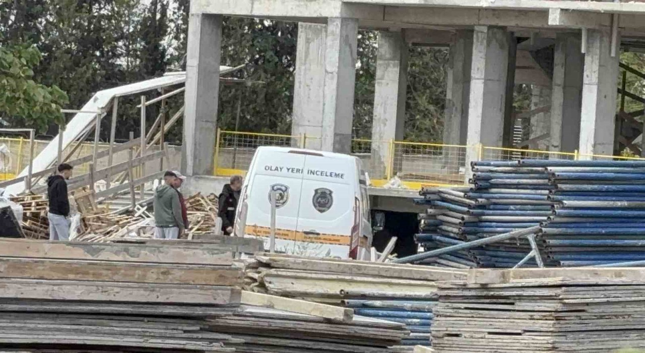 Edirnede 8inci kattan düşen genç işçi ağır yaralandı