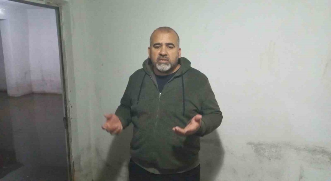 Edirnede her yağmur sonrası aynı manzara: Lağım suları binalara taşıyor