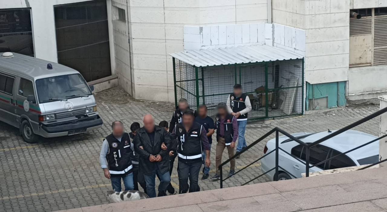 Edremitteki seri cinayet soruşturmasında 3 kişi adliyeye sevk edildi