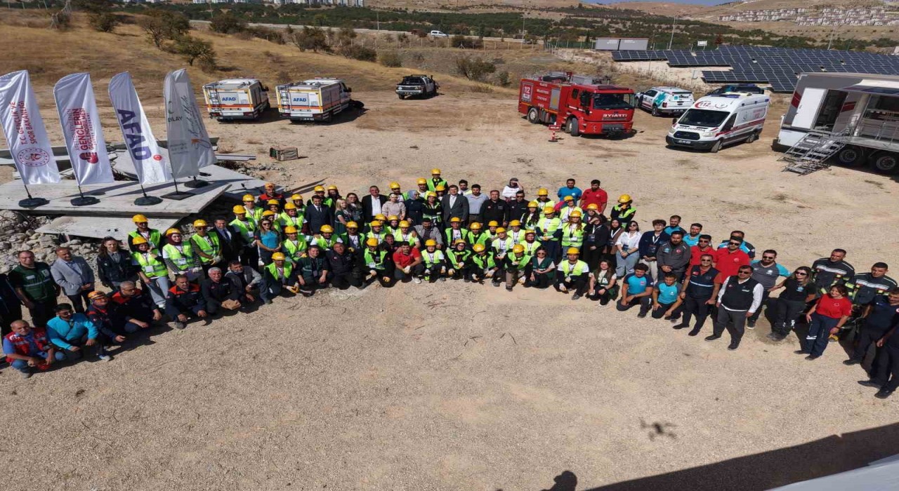 Elazığda afet tatbikatı: Paluda deprem senaryosu canlandırıldı