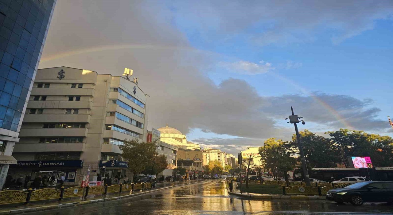 Elazığda gökkuşağı görsel şölen sundu