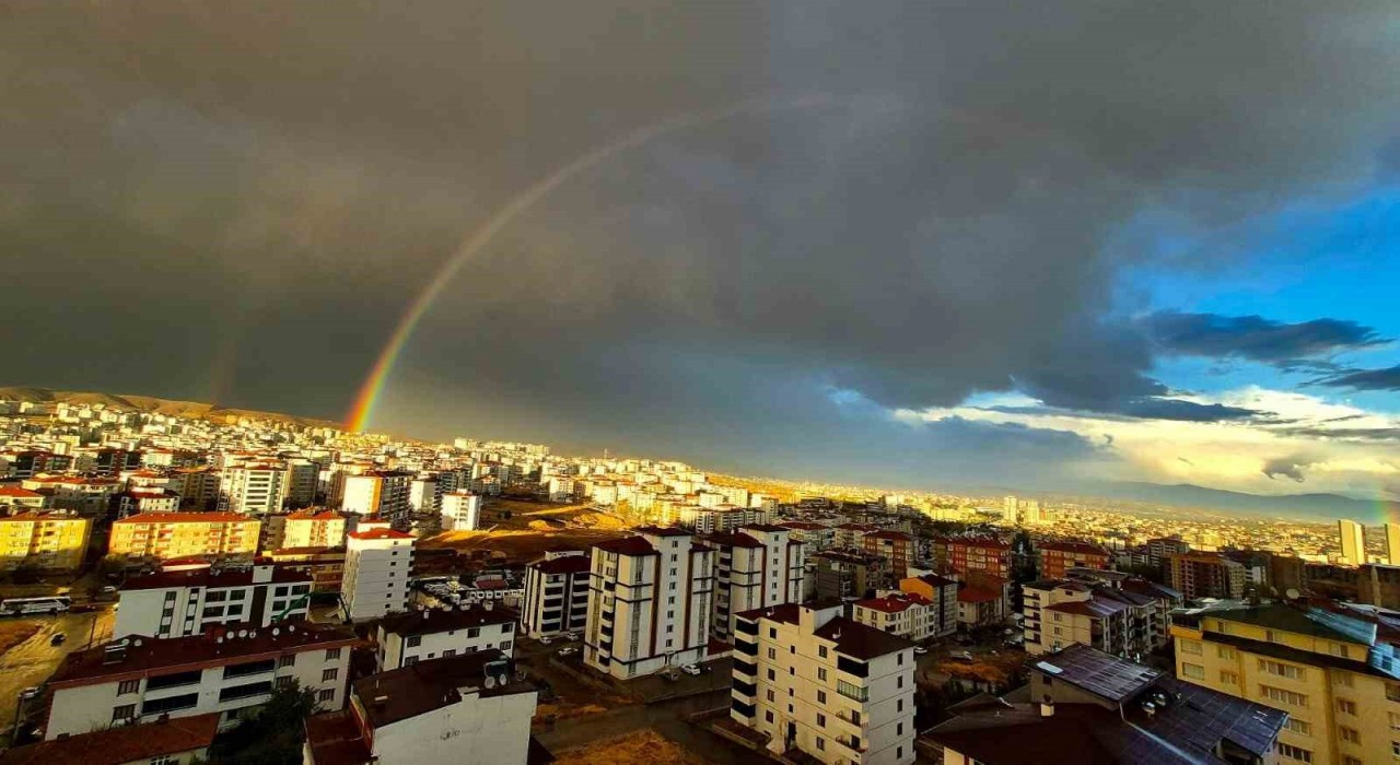 Elazığda gökkuşağı şöleni