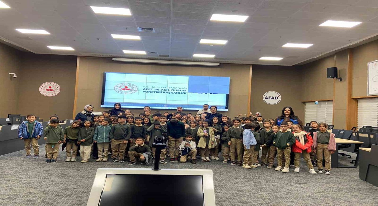Elazığda öğrencilere afet farkındalık eğitimi