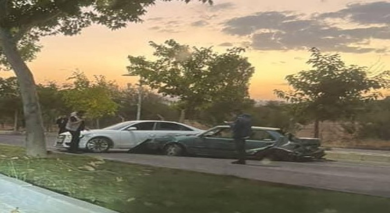 Elazığda trafik kazası: 2 yaralı