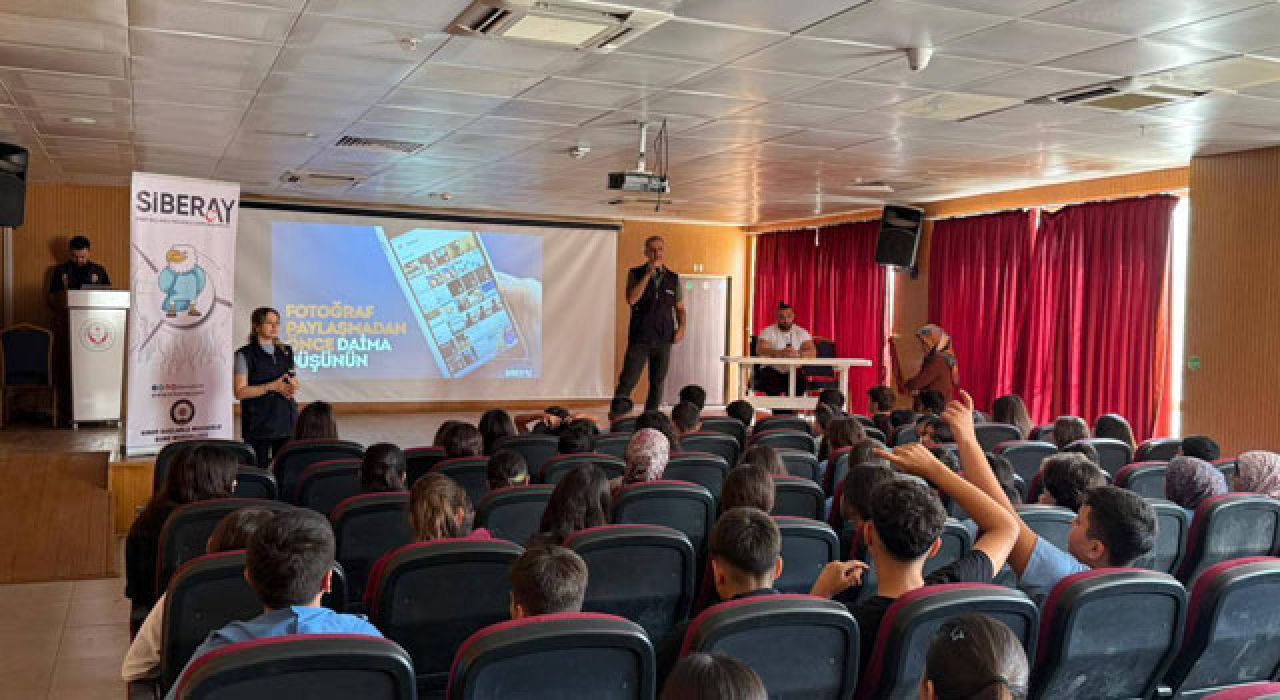 Emniyetten Osmaniyeli Öğrencilere Siber Güvenlik Eğitimi