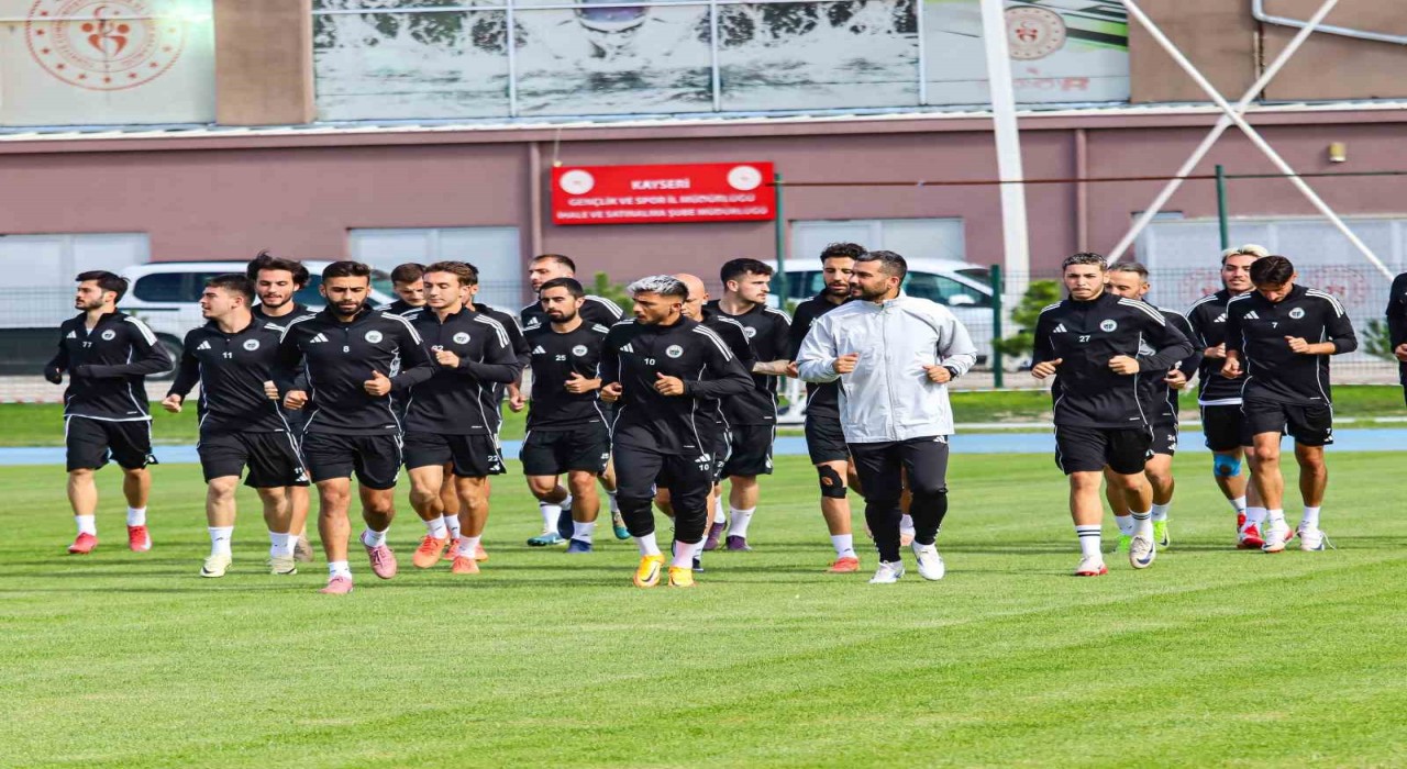 Erciyes 38 FK, Malatya Yeşilyurtspor maçı hazırlıklarını sürdürüyor