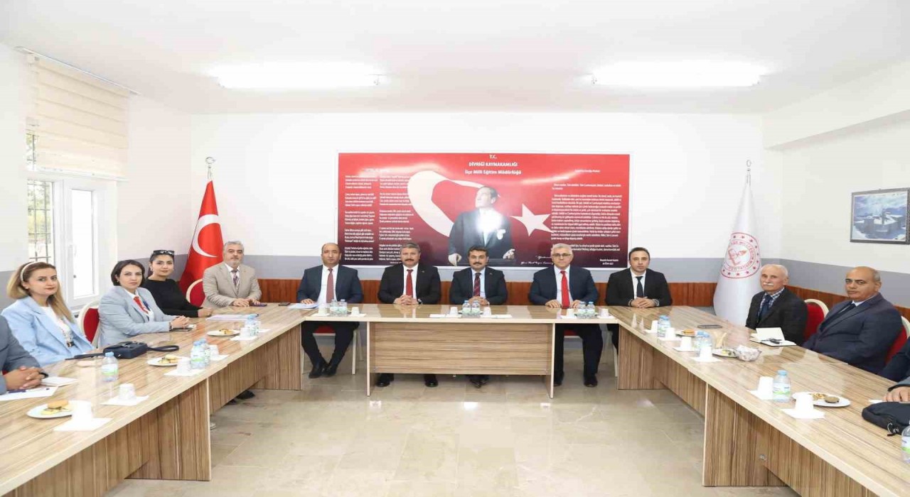 Erdoğan: Ailelerimiz en önemli paydaşlarımız