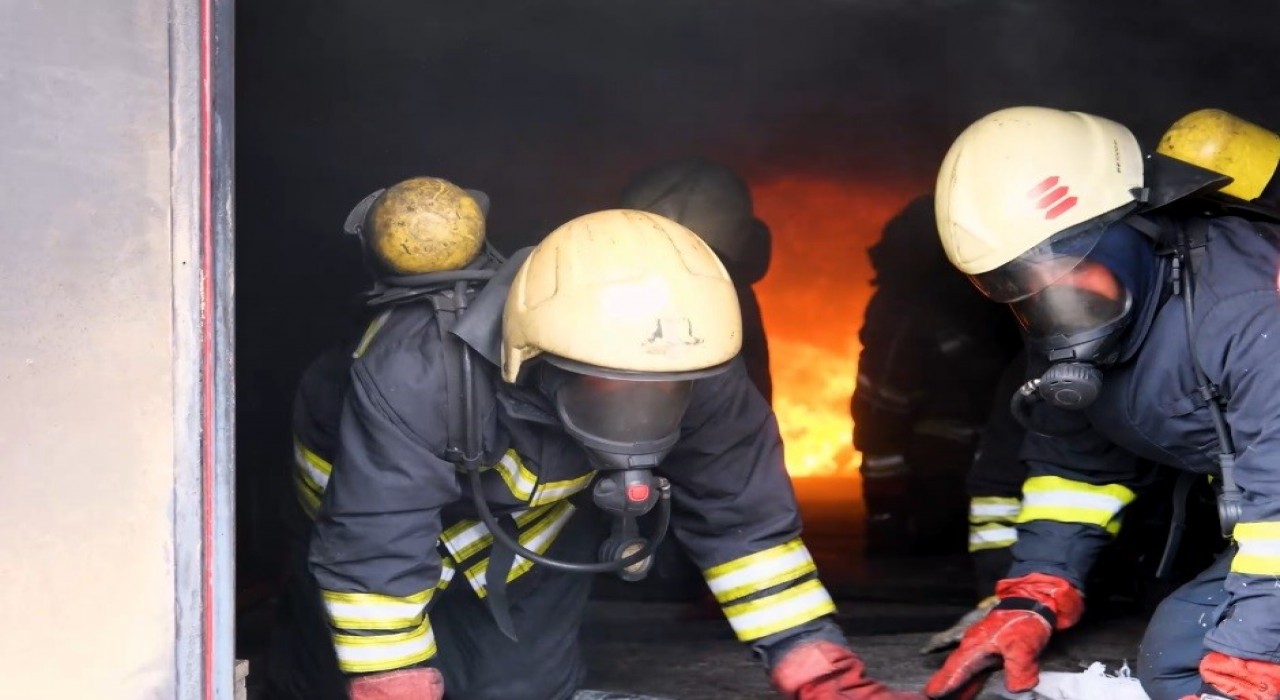 Erzincanda hizmete sokulan itfaiye eğitim merkezinde tatbikat