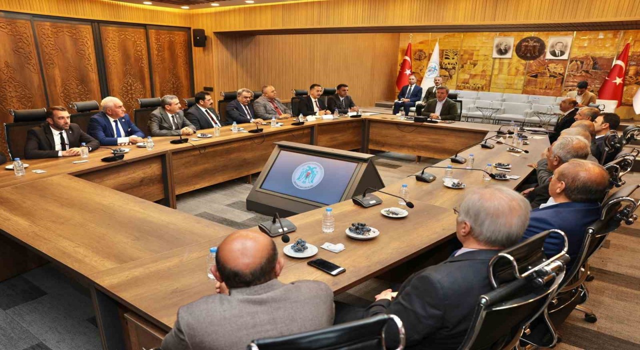 Erzincanda projeler Vali Aydoğdu başkanlığında değerlendirildi